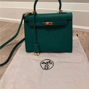 Kelly-inspired Top Handle Bag in Emerald Green
